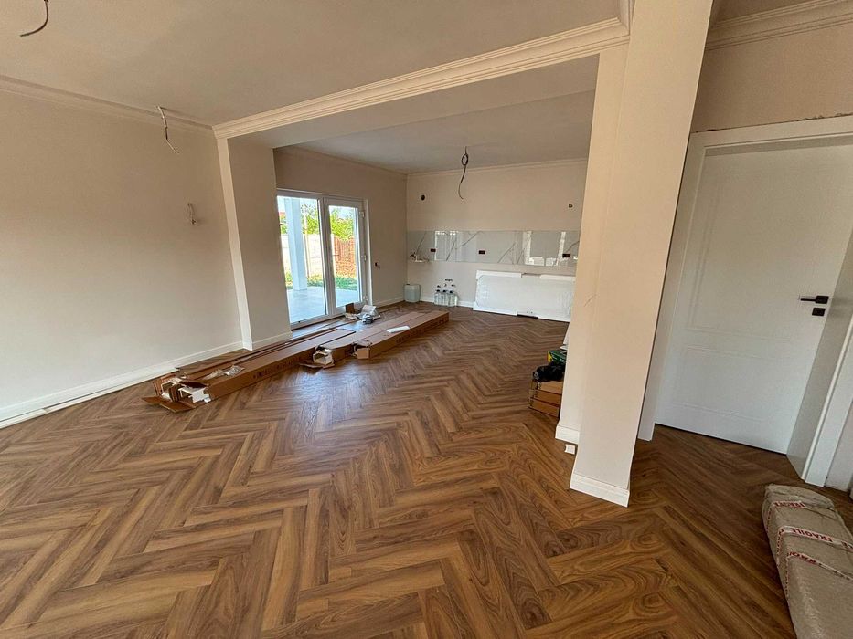 Casă modernă de vânzare - calitate premium, toate utilitatile