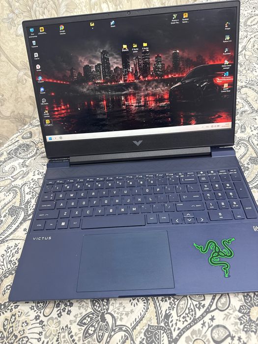 HP Victus — мощный игровой ноутбук для работы, учёбы и игр!