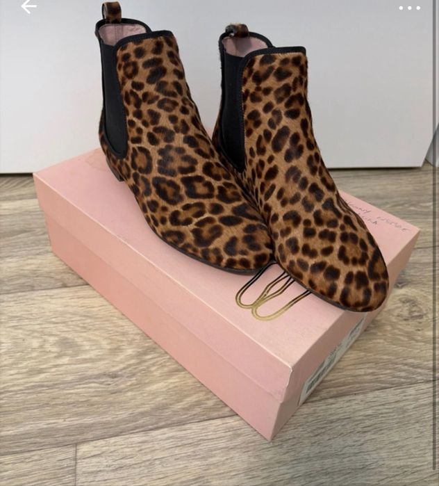 Pretty Ballerinas ghete scurte animal print, piele naturală, aspect par animal, marimea 36 fabricate in Spania