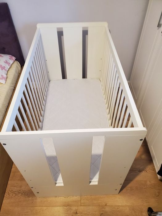 Patut bebe din lemn Klups Paula Alb plus saltea cocos 12cm