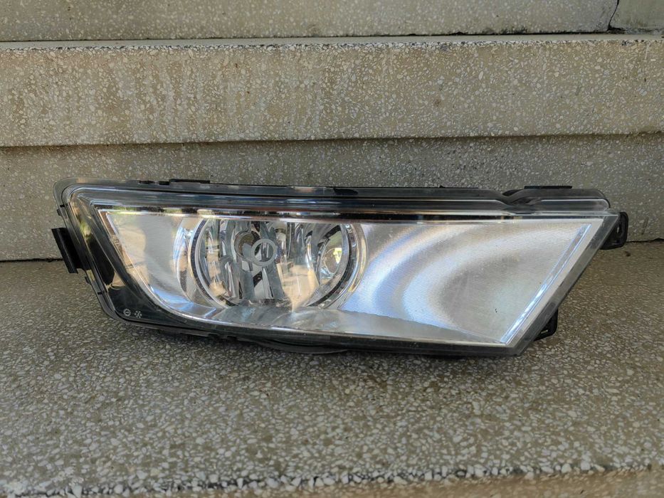 Халоген Skoda Octavia 3 2013-17г. Десен / Халоген Шкода Октавиа Оригин