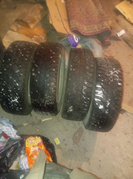Продам зимние шины