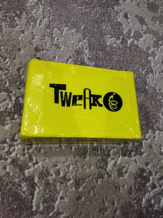 Кроссовки 42 размер.