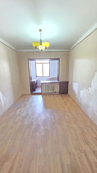 Чиланзар-19 кв 2/4/5.58м2 Срочно Продам квартиру срочно