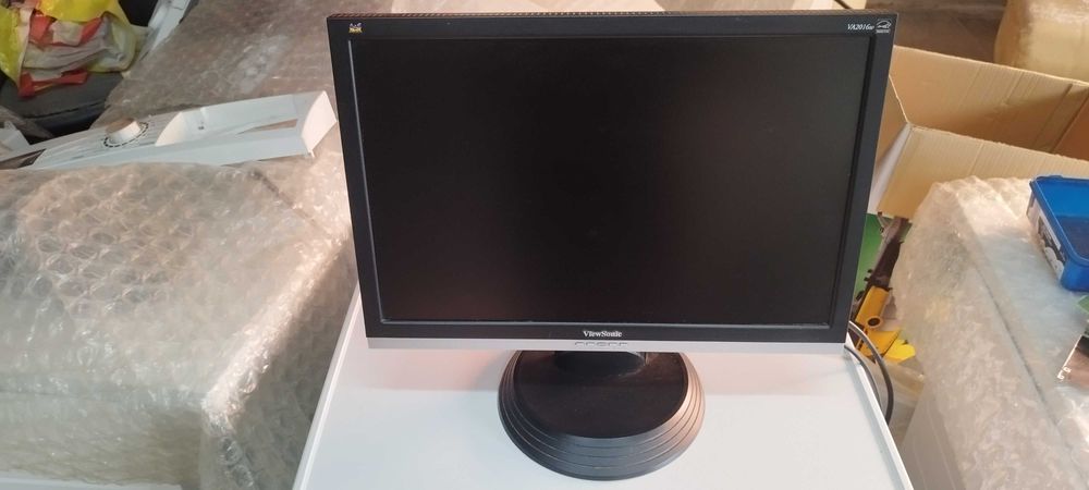 Монитор Samsung и View Sonic