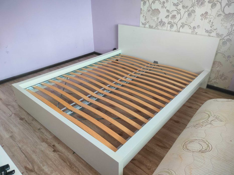 Спалня с подматрачна рамка