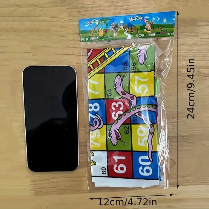 Семейна настолна игра "Змии и Стълби"