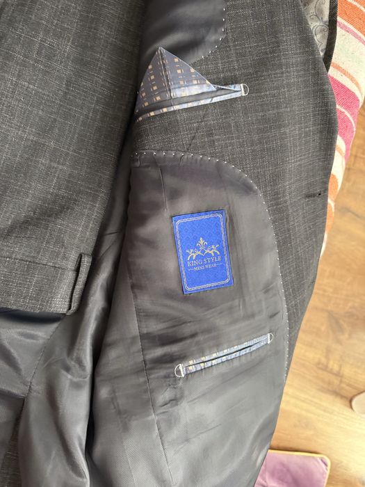 Мужской костюм с брюками