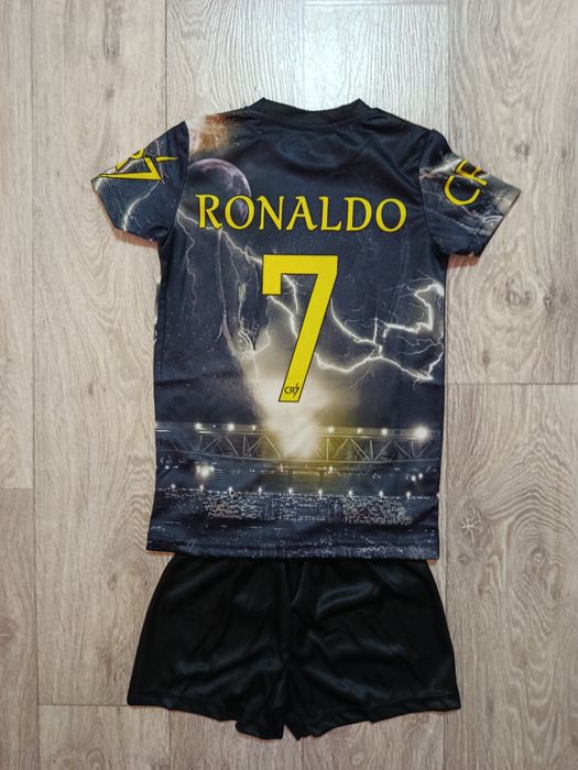 Роналдо черен с лик жълта 7