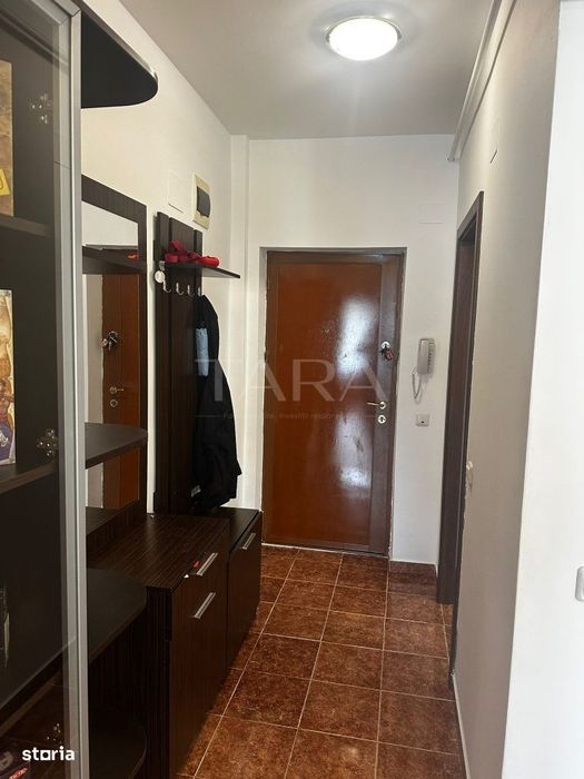 Apartament modern cu 2 camere, balcon și lift.