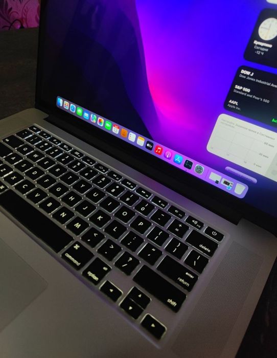 Apple MacBook PRO 15"/ 16/512. В отличном состояние.