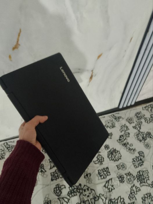 Noutbuk lenovo ideapad i3