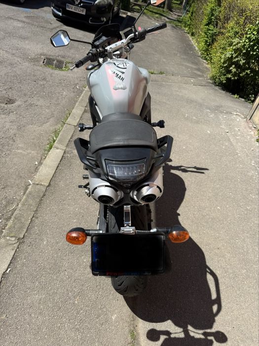 Yamaha FZ 6N.  600cmc. 100cp