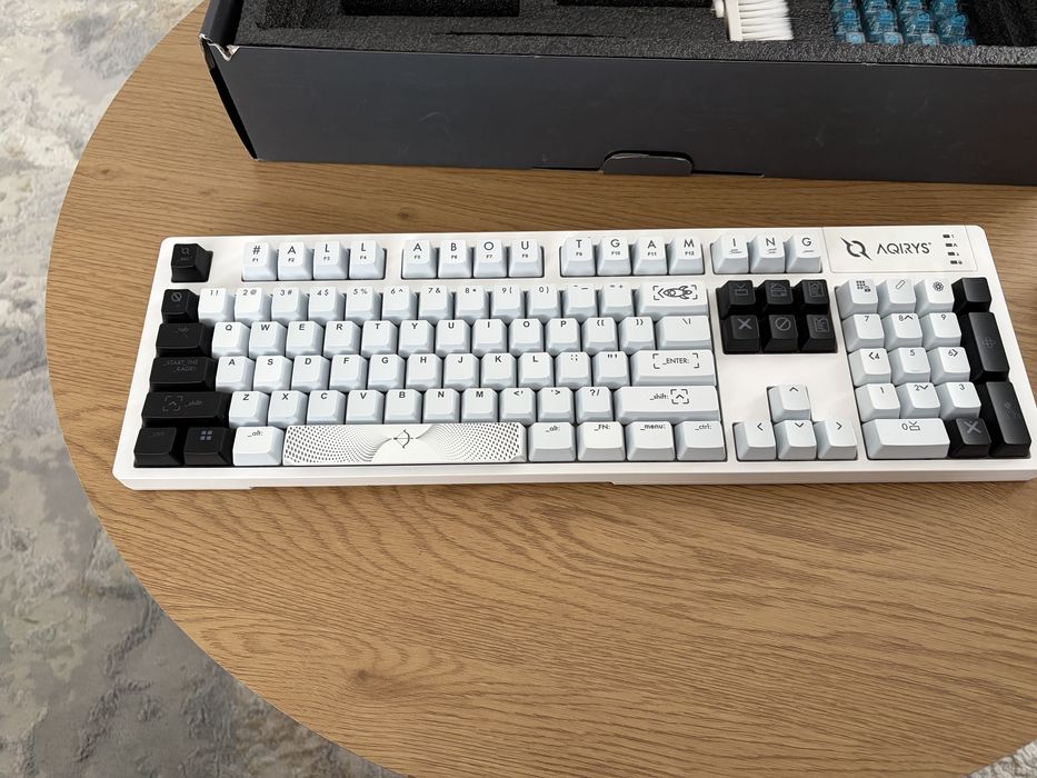 Tastatura Aqirys gaming