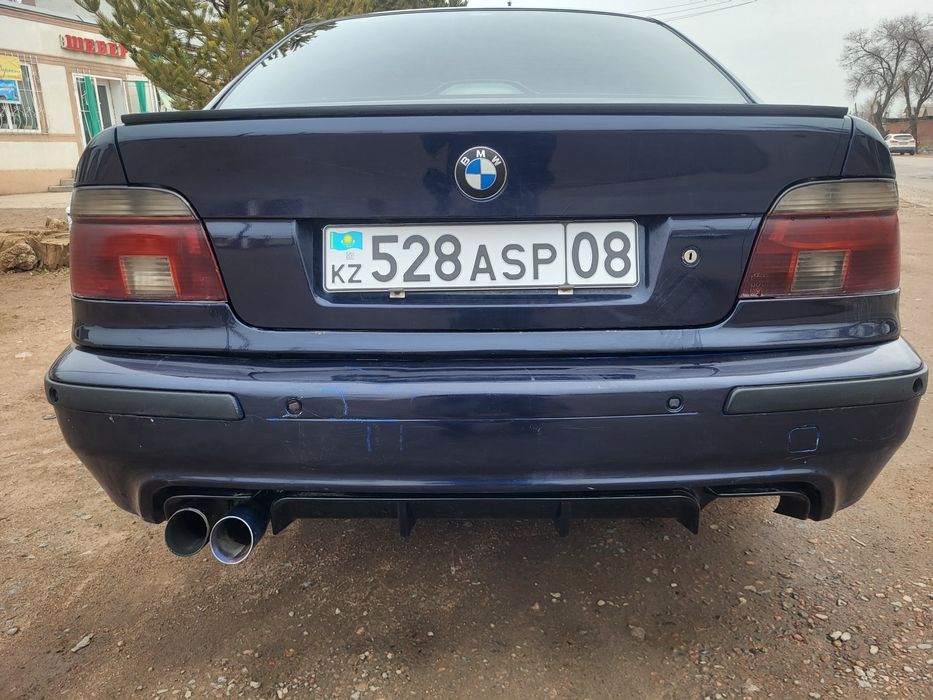 BMW Е39  Срочно Автомат (бмв бумер беха)