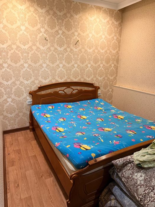 Кровать большая