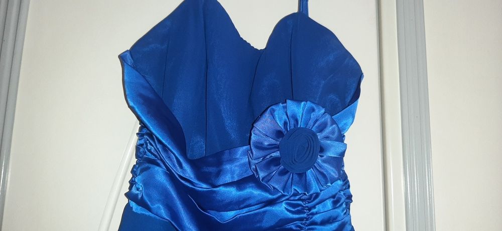Rochie albastru roial marimea S/M  200 lei
