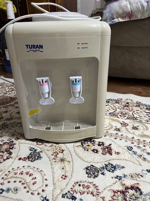 Кулер- диспансер настольный