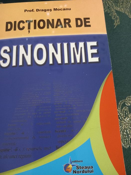 Vând dicționare de antonime,omonime,sinonime