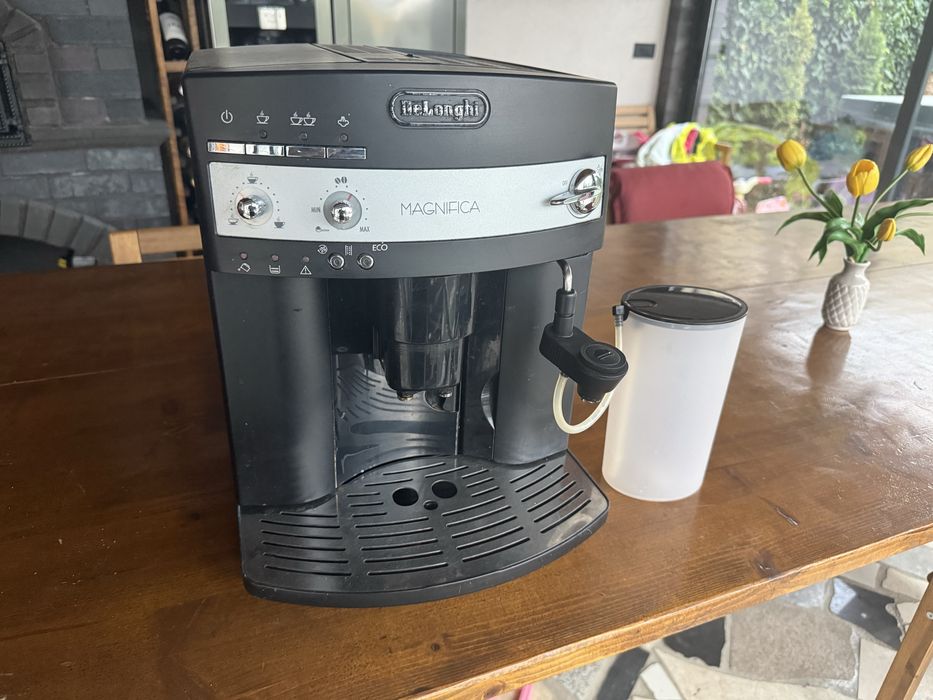 De’Longhi Magnifica aparat de cafea automat delonghi