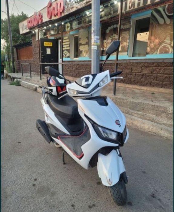 Срочно продается мопед м8 обмены предлагайте