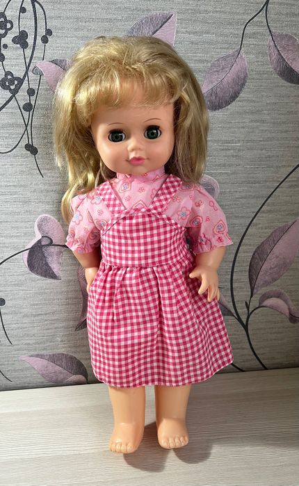 Очень красивая кукла