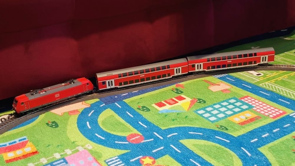 Set marklin trenulet AC+ vagoane marklin excepțional