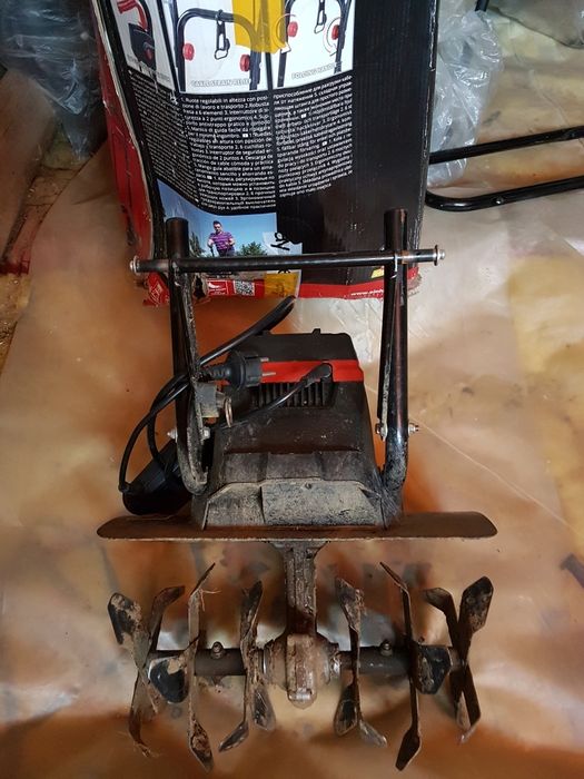 Flex pe acumulator, ciocan demolator, etc