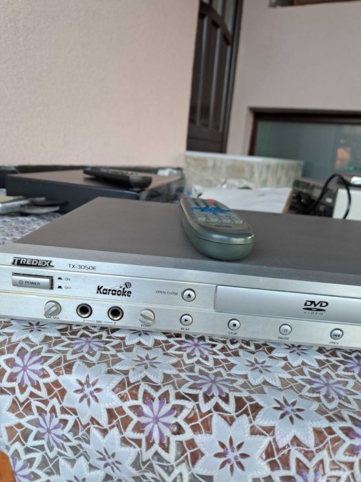 Продавам  DVD player