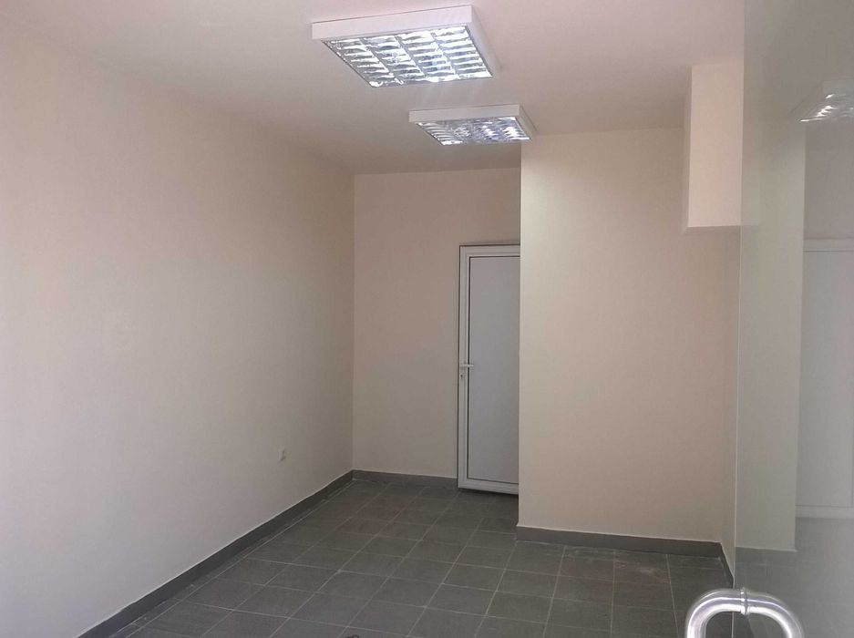 Продава се Магазин в Варна, м-т Евксиноград - 16 кв.м за 4063 €/кв.м - Снимка #5