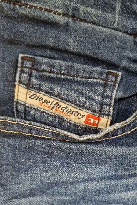 Blugi Diesel bleumarin cu talie joasă pentru femei, mărimea W27 L32