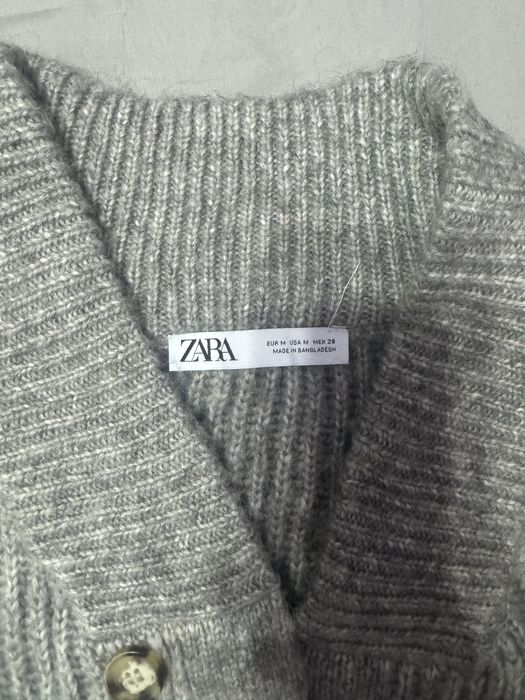 Жилетка М/Л размер нова Зара