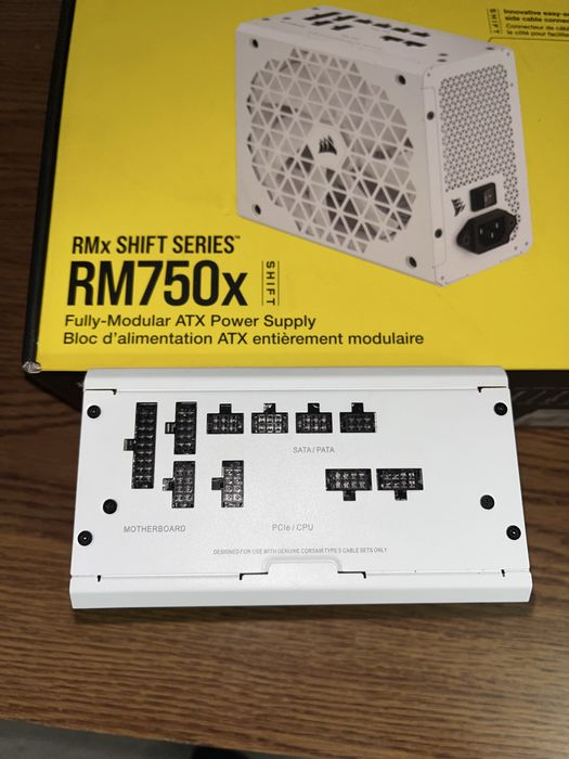 Sursa PC Corsair RM750x SHIFT – 750W, 80 PLUS Gold