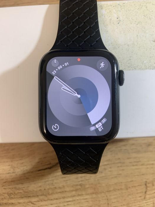 Apple Watch Series 6, 44 мм