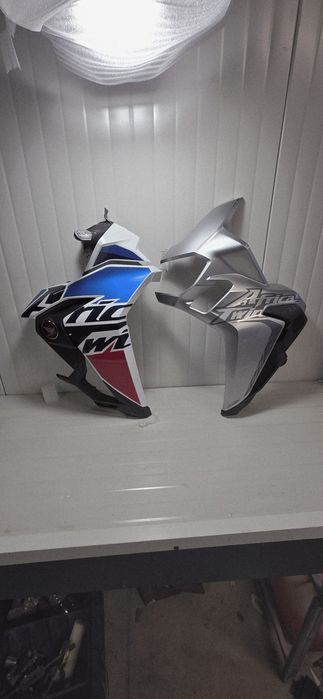 Jante CRF 1100 , carene , furcă , parbriz si cric central