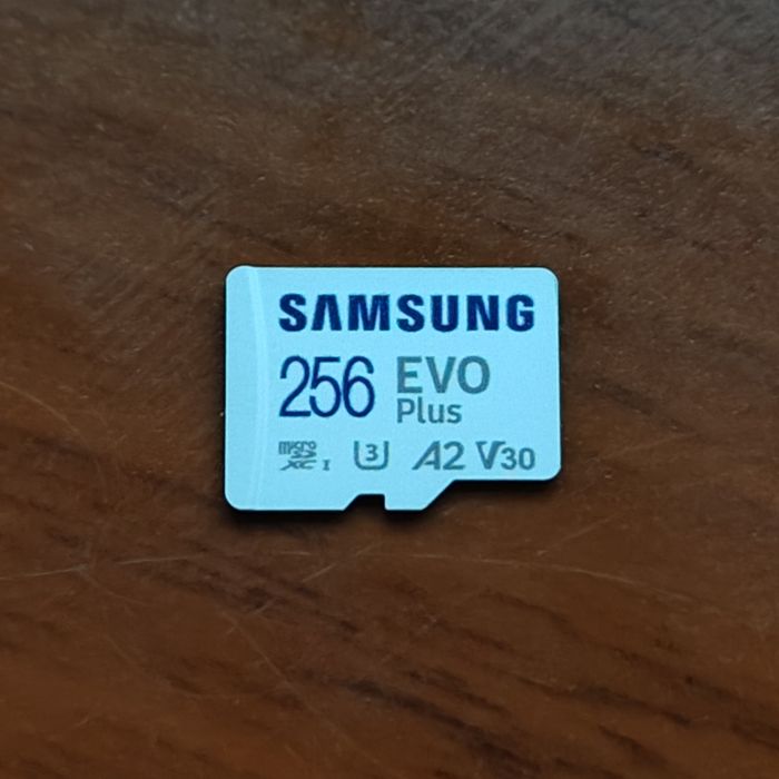 Micro SD карта памяти Samsung Evo Plus 256GB
