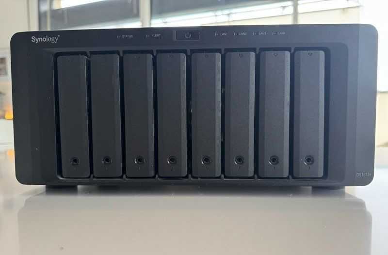 Synology DS1813+ NAS мрежов сторидж