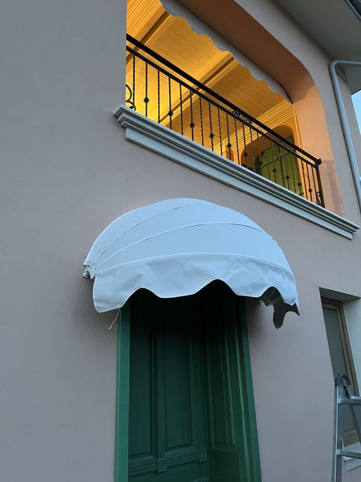 Тенти, сенници, ветрозащитни завеси