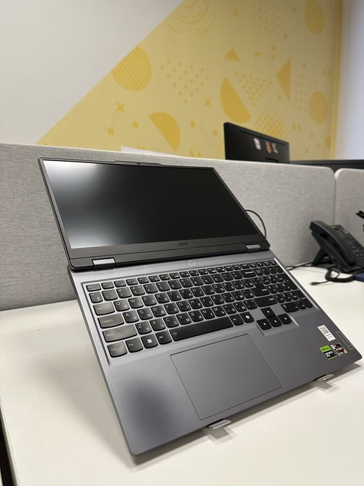 Lenovo LOQ 15ARP09