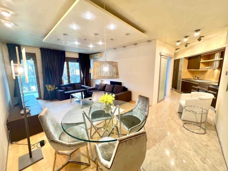 Дава се под наем Тристаен апартамент в София, Витоша - 135 кв.м за 1096.5 € - Снимка #1