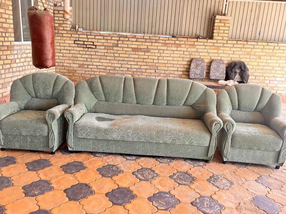 Диван с креслами