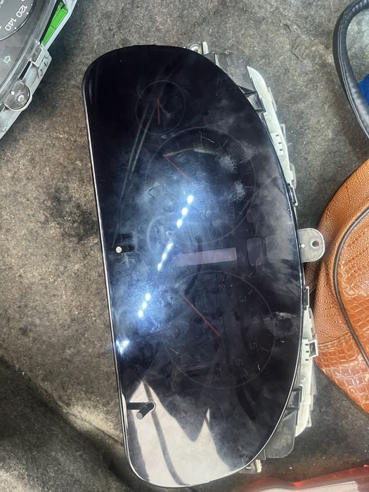 Щиток оптитрон панель приборов Субару б4