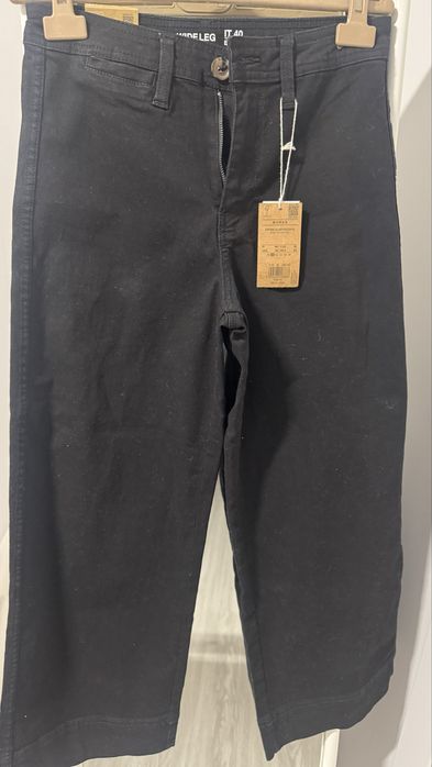 Джинсы широкие, итальянская массмаркет марка OVS