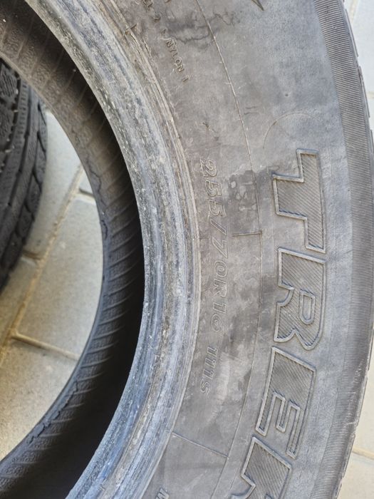 Продам шины на монтеро