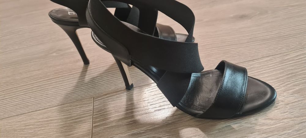 Босоножки Braska.