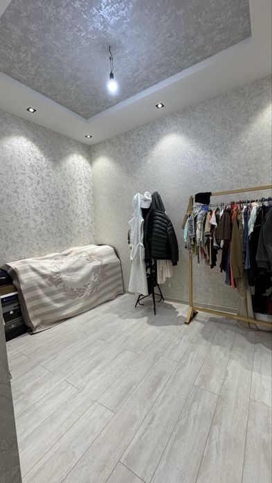 Qibray sentrda 1-etajda 5xonali kv sotiladi