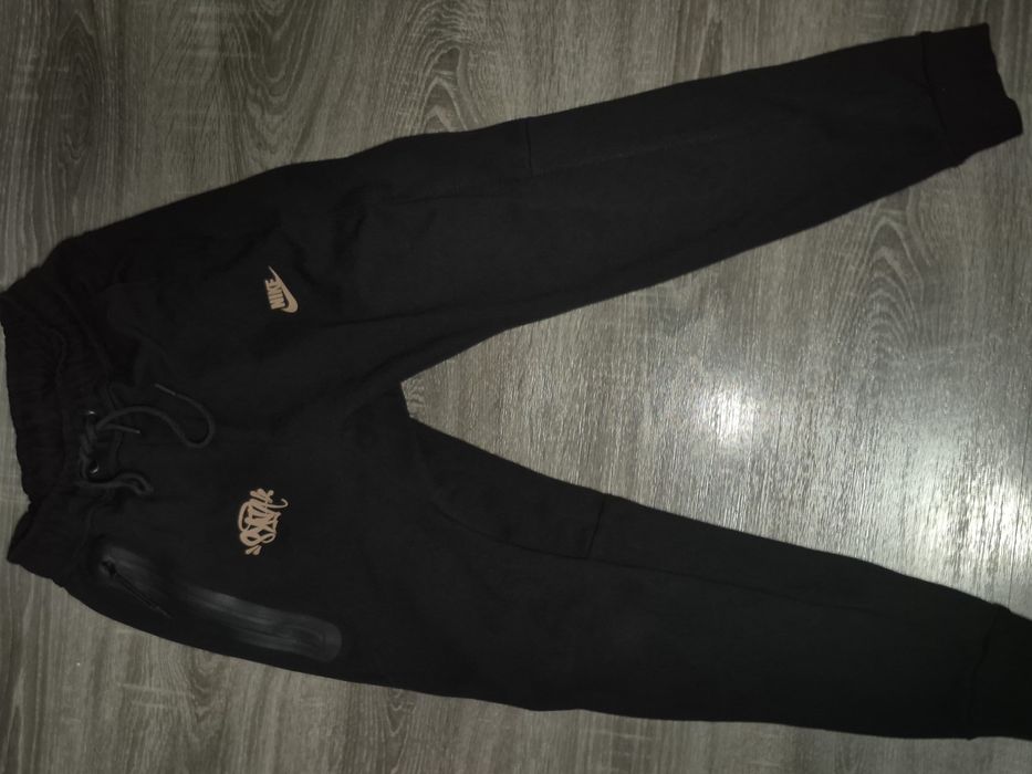 Nike tech central cee