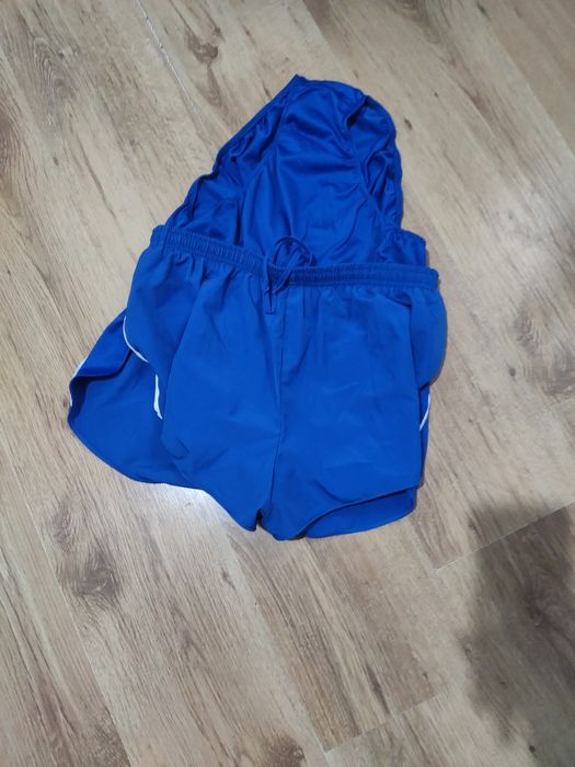 Pantaloni scurți de damă Nike Dri Fit mărimea L