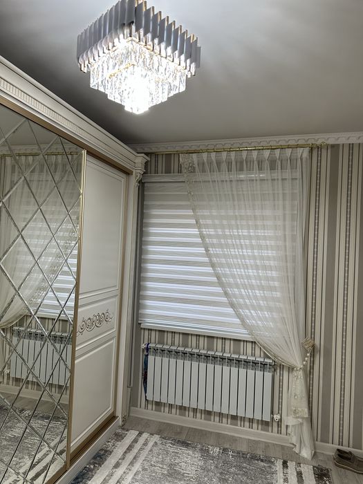 Продам мебель, шторы ковры