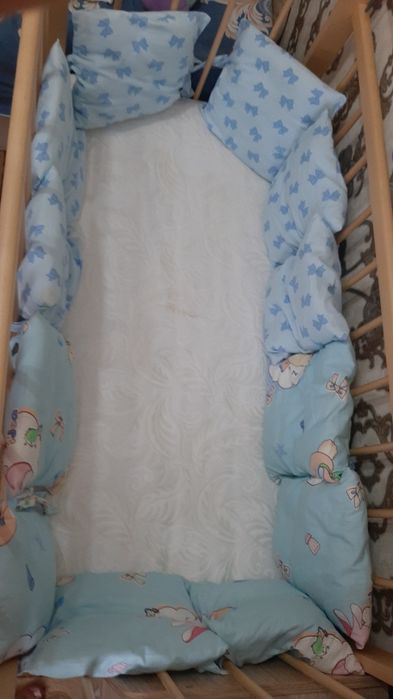 Детская кроватка